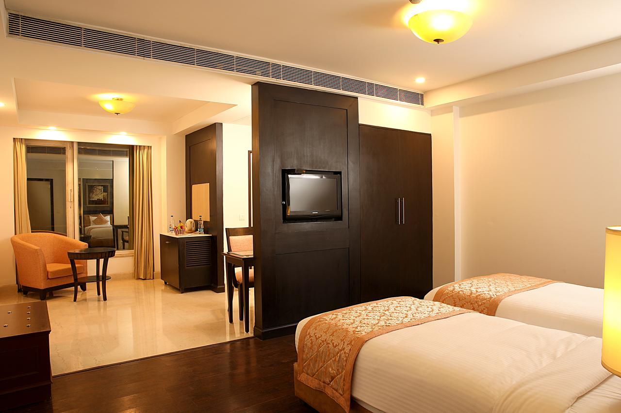 Inde Hotel Vista Woods Huda City Centre, Gurgáon Exteriér fotografie